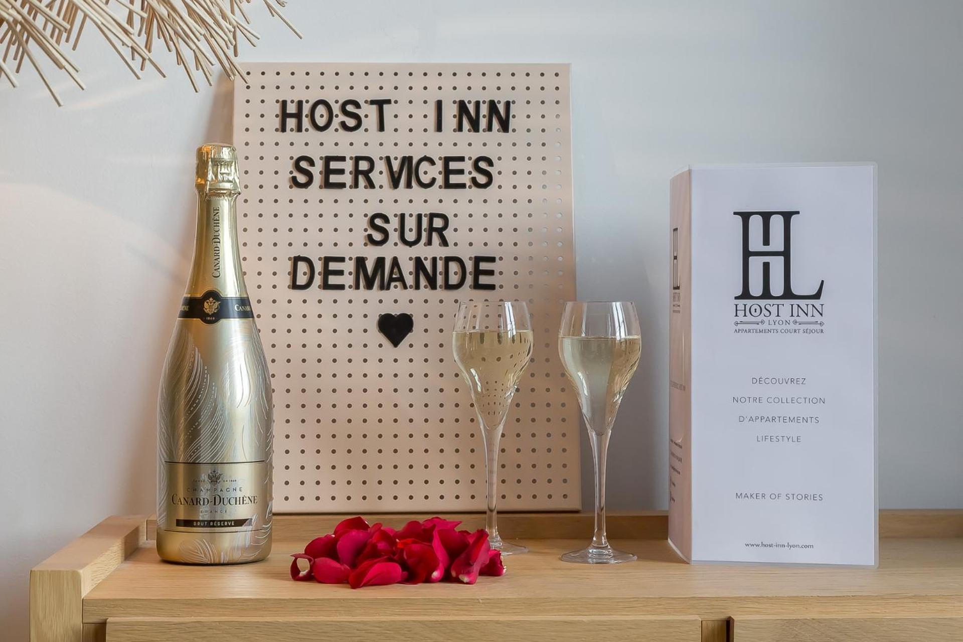 Host Inn Lyon - Hypercentre Vieux リヨン エクステリア 写真